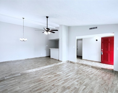15507 Mira Monte Drive - Photo Thumbnail 3