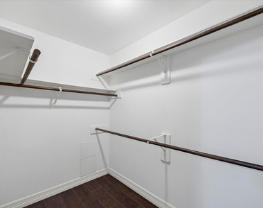 9 E Willowwood Court - Photo Thumbnail 13