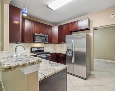 9 E Willowwood Court - Photo Thumbnail 4