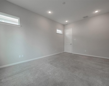 5610 Patrick Street - Photo Thumbnail 20