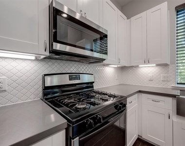 5610 Patrick Street - Photo Thumbnail 8