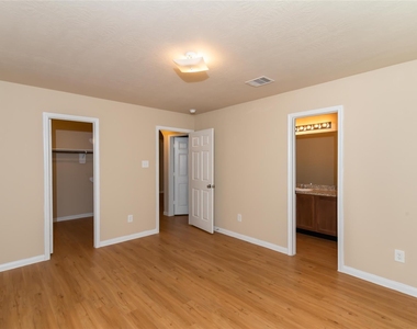 21815 S Werrington Way - Photo Thumbnail 7
