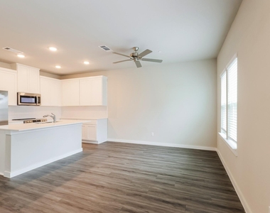 373 N Centro Circle - Photo Thumbnail 6