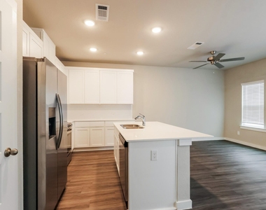 373 N Centro Circle - Photo Thumbnail 9