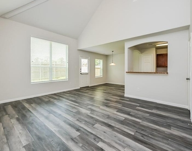 10939 Myrtle Oak Street - Photo Thumbnail 4