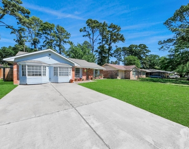 7414 Battlewood Drive - Photo Thumbnail 2