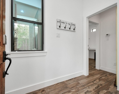 1705 Dunlavy Street - Photo Thumbnail 1