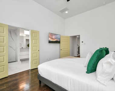 1705 Dunlavy Street - Photo Thumbnail 30