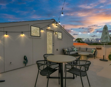 1705 Dunlavy Street - Photo Thumbnail 45
