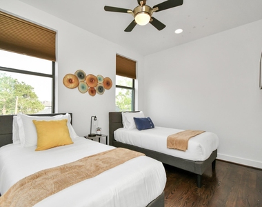 1705 Dunlavy Street - Photo Thumbnail 39