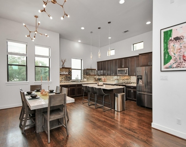 1705 Dunlavy Street - Photo Thumbnail 15