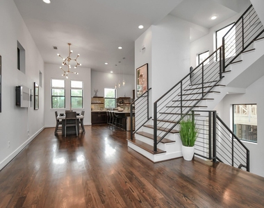 1705 Dunlavy Street - Photo Thumbnail 13