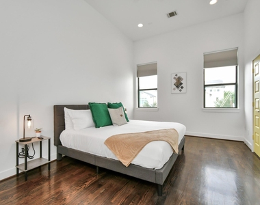 1705 Dunlavy Street - Photo Thumbnail 28
