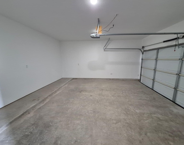 3213 St Emanuel Streets - Photo Thumbnail 3