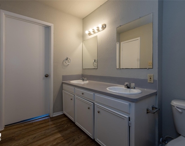 3140 Boyd Avenue - Photo Thumbnail 15
