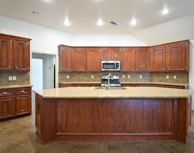 1511 Eden Meadows Drive - Photo Thumbnail 16