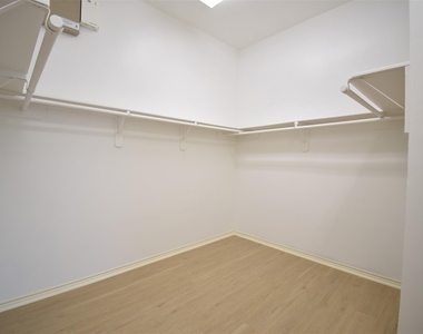 1511 Eden Meadows Drive - Photo Thumbnail 22