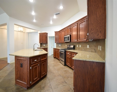 1511 Eden Meadows Drive - Photo Thumbnail 17
