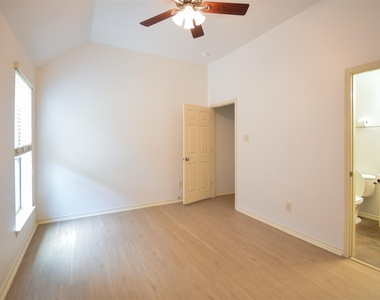 1511 Eden Meadows Drive - Photo Thumbnail 5