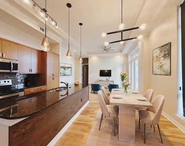 300 St Joseph Parkway - Photo Thumbnail 4