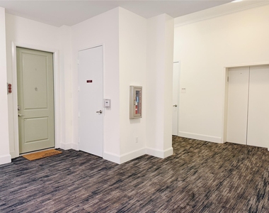 300 St Joseph Parkway - Photo Thumbnail 21