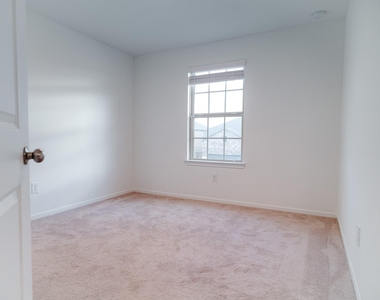 8214 Star Terrace Drive - Photo Thumbnail 39