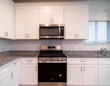 8214 Star Terrace Drive - Photo Thumbnail 13