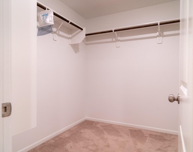 8214 Star Terrace Drive - Photo Thumbnail 35