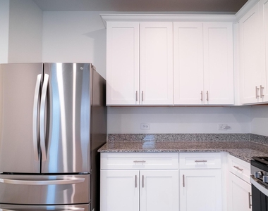8214 Star Terrace Drive - Photo Thumbnail 14