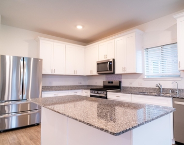 8214 Star Terrace Drive - Photo Thumbnail 12