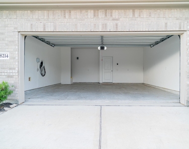 8214 Star Terrace Drive - Photo Thumbnail 24