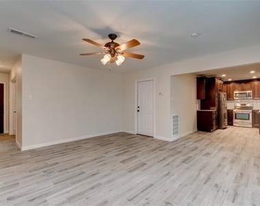 11911 24th Street - Photo Thumbnail 8