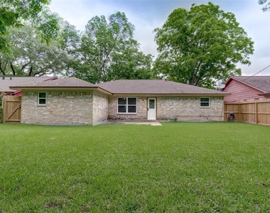 11911 24th Street - Photo Thumbnail 22