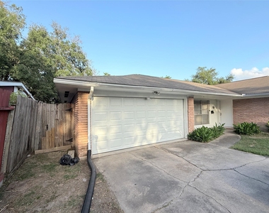 11119 Atwell Drive - Photo Thumbnail 1