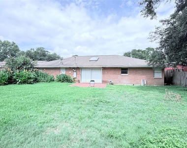 11119 Atwell Drive - Photo Thumbnail 22