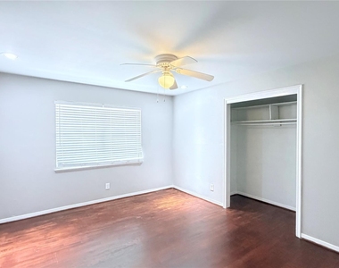 11119 Atwell Drive - Photo Thumbnail 17