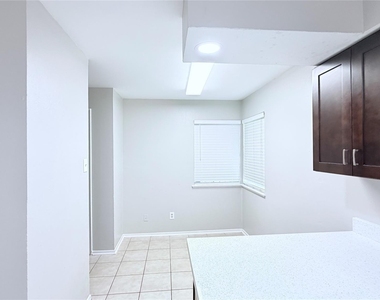 11119 Atwell Drive - Photo Thumbnail 9