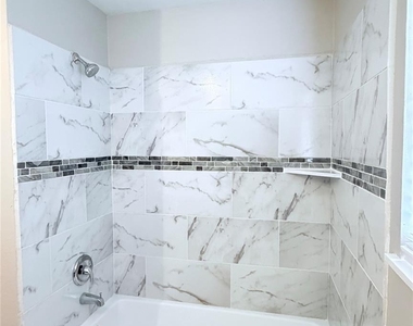 11119 Atwell Drive - Photo Thumbnail 14
