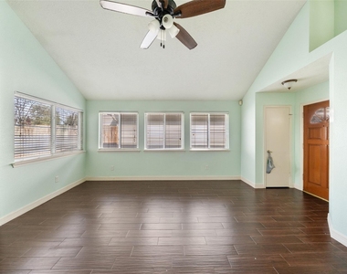 16170 Golden Sands Drive - Photo Thumbnail 4