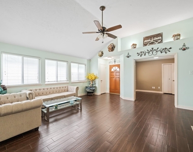 16170 Golden Sands Drive - Photo Thumbnail 5