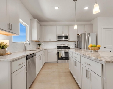 108 Blackwell Lane - Photo Thumbnail 7