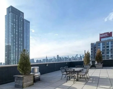 24-15 Queens Plaza North - Photo Thumbnail 5