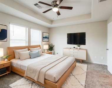 15141 Meadow Glen S - Photo Thumbnail 11