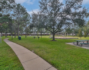7718 Shavano Lane - Photo Thumbnail 35