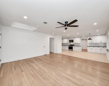 9261 Autauga Street - Photo Thumbnail 3