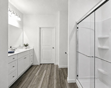 5830 Capri Forest Drive - Photo Thumbnail 12