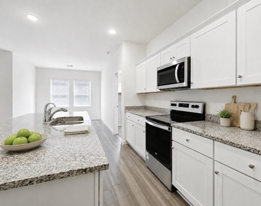 5830 Capri Forest Drive - Photo Thumbnail 4