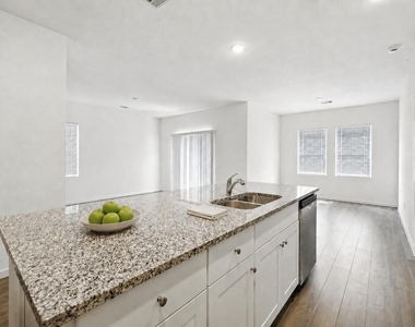 5830 Capri Forest Drive - Photo Thumbnail 5