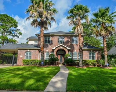 2326 Walnut Bend Lane - Photo Thumbnail 1