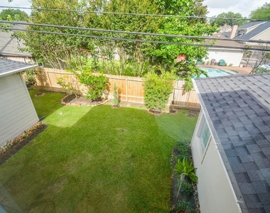 2326 Walnut Bend Lane - Photo Thumbnail 28